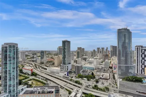 31 SE 5th Street Miami FL 33131
