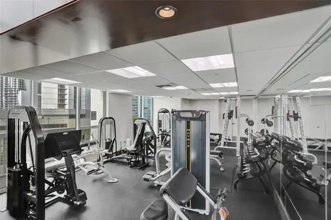 31 SE 5th Street Miami FL 33131