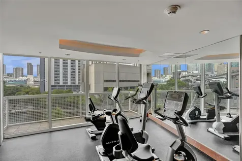 31 SE 5th Street Miami FL 33131