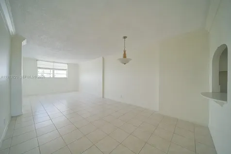 2903 N Miami Beach Boulevard North Miami Beach FL 33160