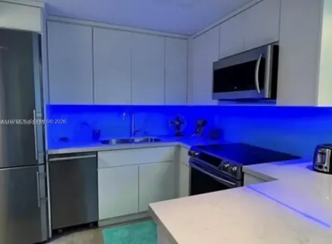 2457 Collins Avenue Miami Beach FL 33140