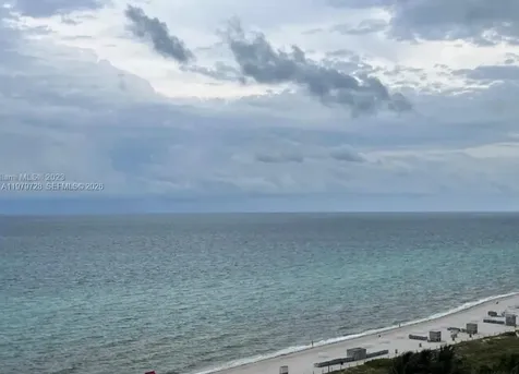 2457 Collins Avenue Miami Beach FL 33140