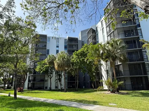 3301 N Country Club Drive Aventura FL 33180