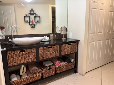 3301 N Country Club Drive Aventura FL 33180