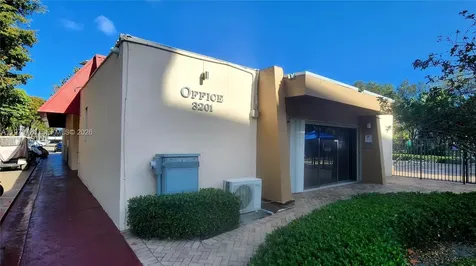 3301 N Country Club Drive Aventura FL 33180