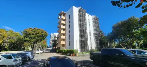 3301 N Country Club Drive Aventura FL 33180