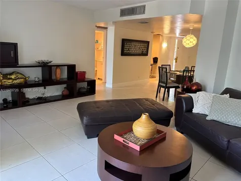 3301 N Country Club Drive Aventura FL 33180