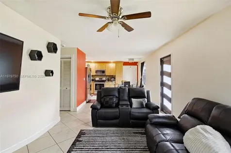 720 SW 81 Terrace North Lauderdale FL 33068