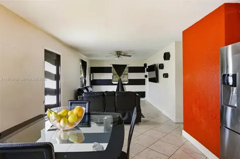 720 SW 81 Terrace North Lauderdale FL 33068