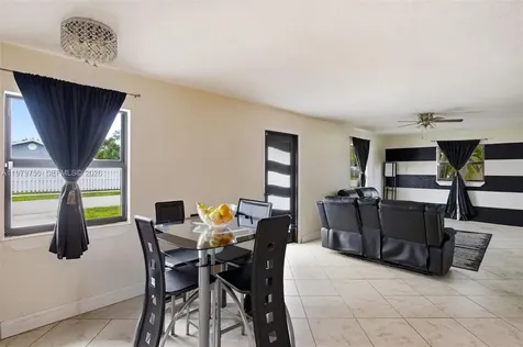 720 SW 81 Terrace North Lauderdale FL 33068