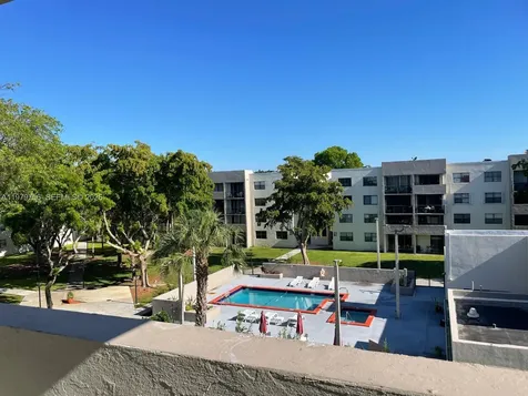 8002 SW 149th Avenue Miami FL 33193