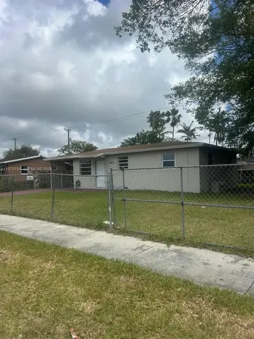 28511 SW 147th Avenue Homestead FL 33033