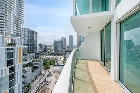 41 SE 5th Street Miami FL 33131