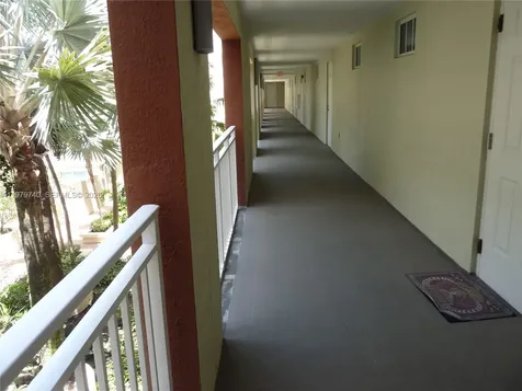 7285 SW 90th Street Miami FL 33156