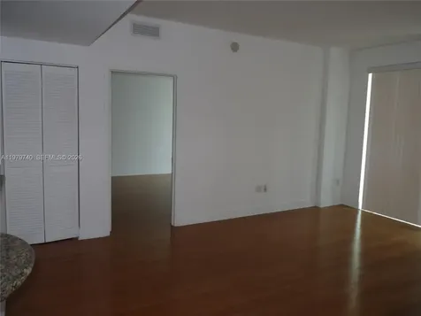 7285 SW 90th Street Miami FL 33156