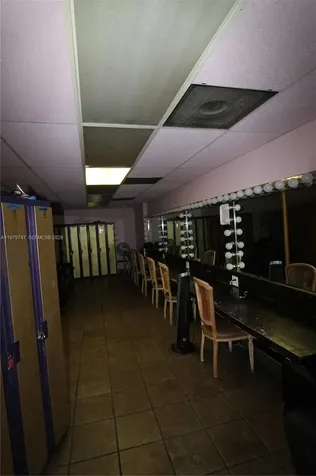 1527 Washington Avenue Miami Beach FL 33139