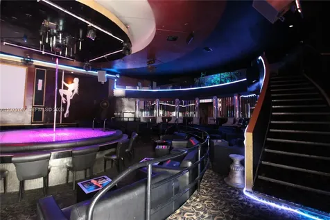 1527 Washington Avenue Miami Beach FL 33139