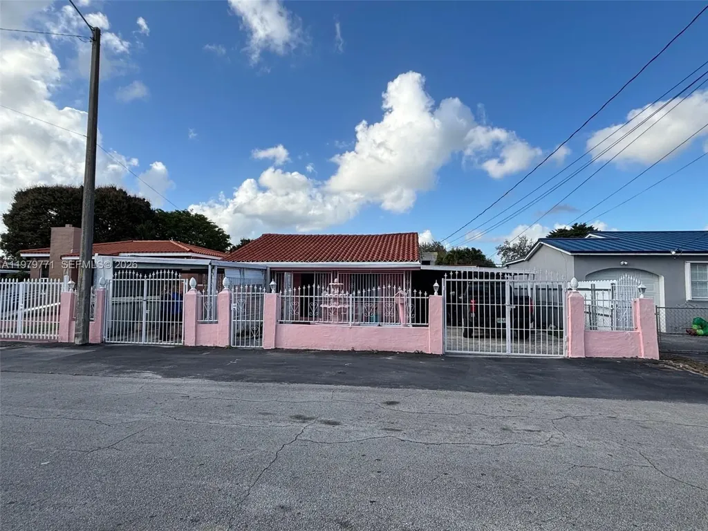 3533 NW 2nd Terrace Miami FL 33125
