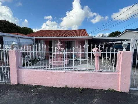 3533 NW 2nd Terrace Miami FL 33125