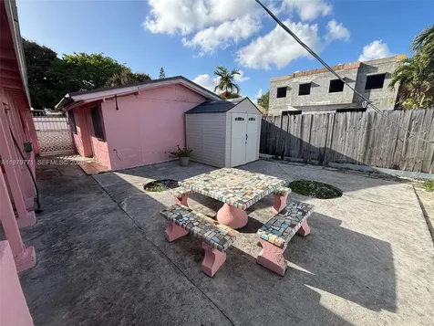 3533 NW 2nd Terrace Miami FL 33125