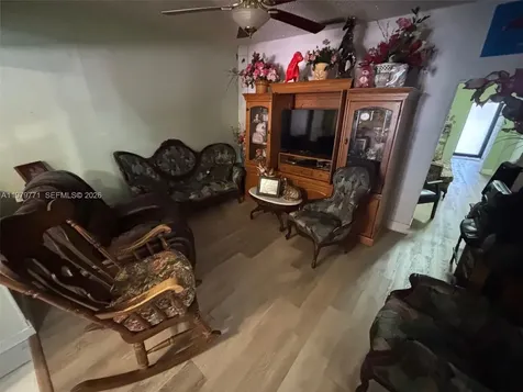 3533 NW 2nd Terrace Miami FL 33125