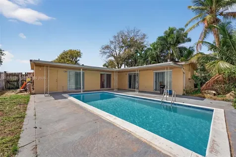 7761 NW 36th Street Davie FL 33024