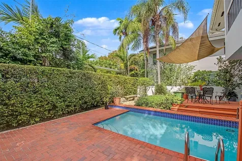 4950 San Amaro Drive Coral Gables FL 33146