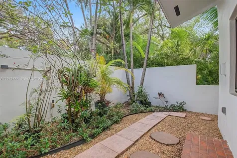 4950 San Amaro Drive Coral Gables FL 33146