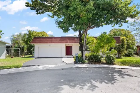 8310 SW 26th Place Davie FL 33328
