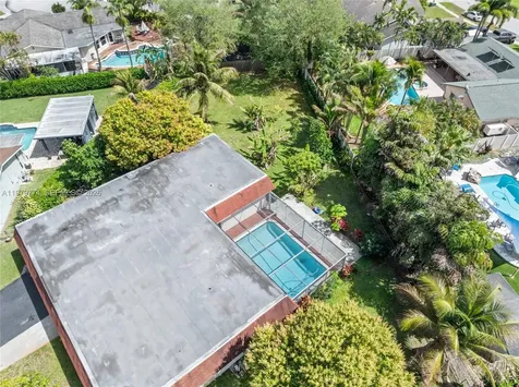 8310 SW 26th Place Davie FL 33328