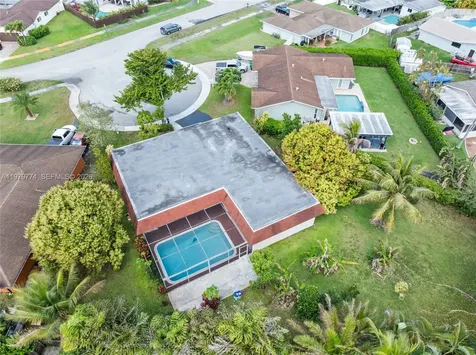 8310 SW 26th Place Davie FL 33328