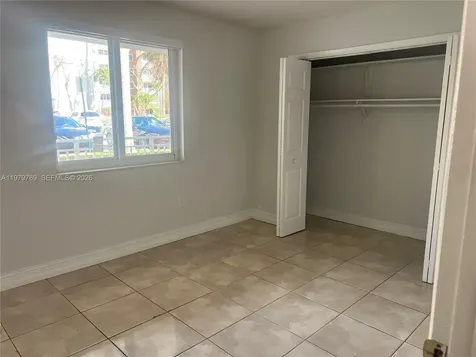 6950 Miami Gardens Drive Hialeah FL 33015