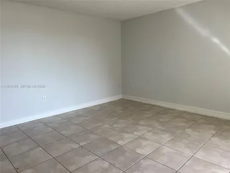 6950 Miami Gardens Drive Hialeah FL 33015