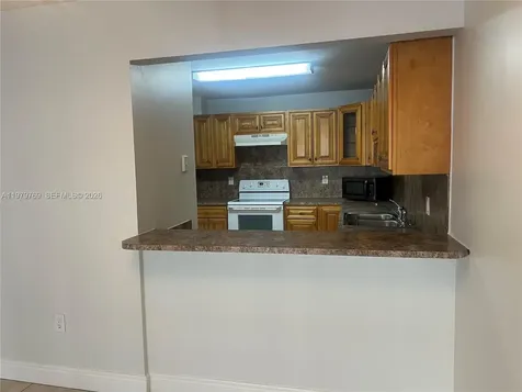 6950 Miami Gardens Drive Hialeah FL 33015