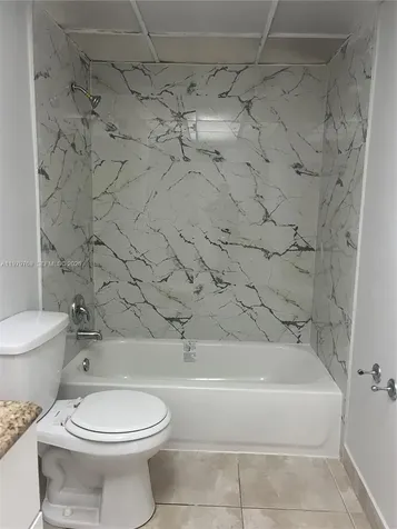 6950 Miami Gardens Drive Hialeah FL 33015