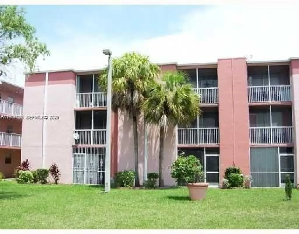 19825 SW 114th Avenue Miami FL 33157