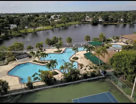 6936 SW 110th Avenue Miami FL 33173