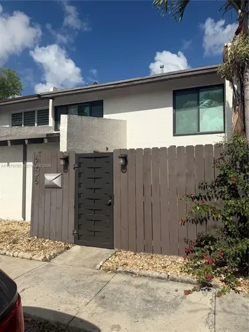6936 SW 110th Avenue Miami FL 33173