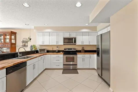 5692 Santiago Circle Boca Raton FL 33433