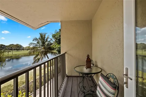 5692 Santiago Circle Boca Raton FL 33433