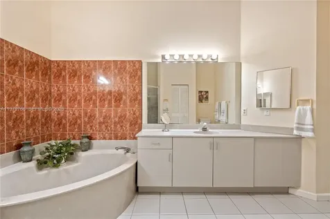 5692 Santiago Circle Boca Raton FL 33433