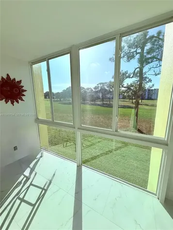 3661 Via Poinciana Lake Worth FL 33467