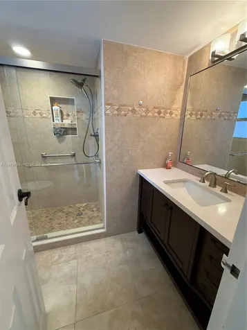 3661 Via Poinciana Lake Worth FL 33467