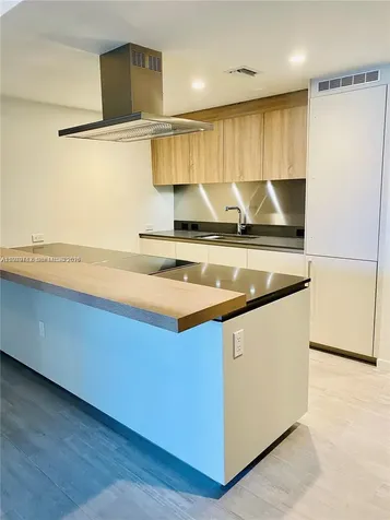 1000 Brickell Plaza Miami FL 33131
