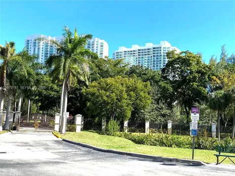 18151 NE 31st Court Aventura FL 33160