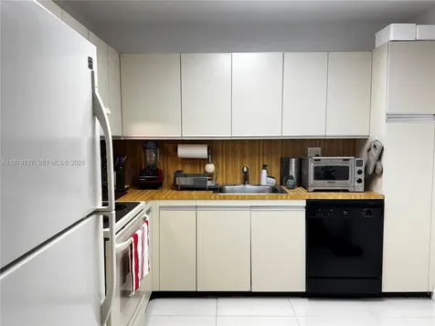 18151 NE 31st Court Aventura FL 33160