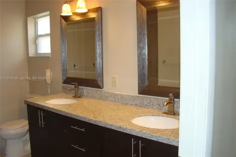 2784 Oakleigh Lane Davie FL 33328