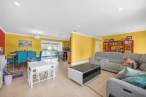 8935 SW 186th Terrace Cutler Bay FL 33157