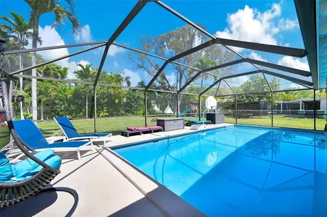 8935 SW 186th Terrace Cutler Bay FL 33157