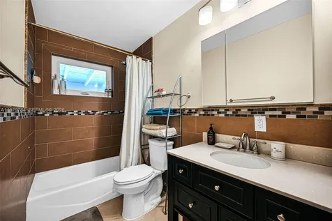 8935 SW 186th Terrace Cutler Bay FL 33157
